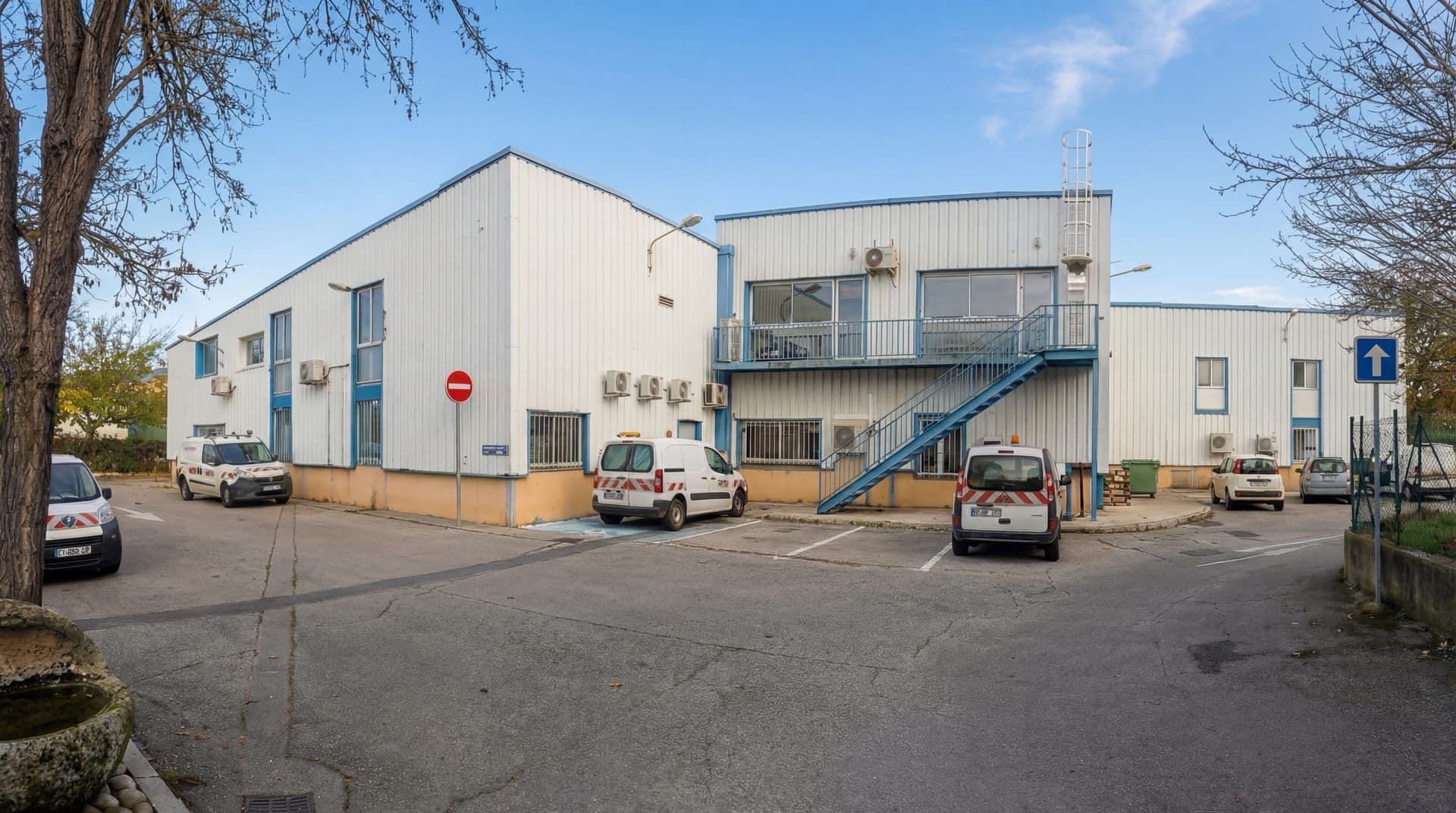 Équipement public REGIE DES EAUX à AIX EN PROVENCE (13) — projet d'architecte Reservoir Architecture, image 7